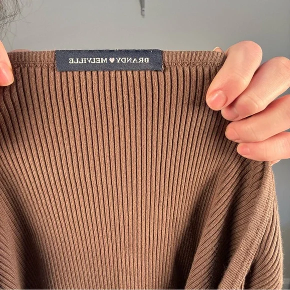 Brown Ribbed Button-Up Top - Picture 4 of 4